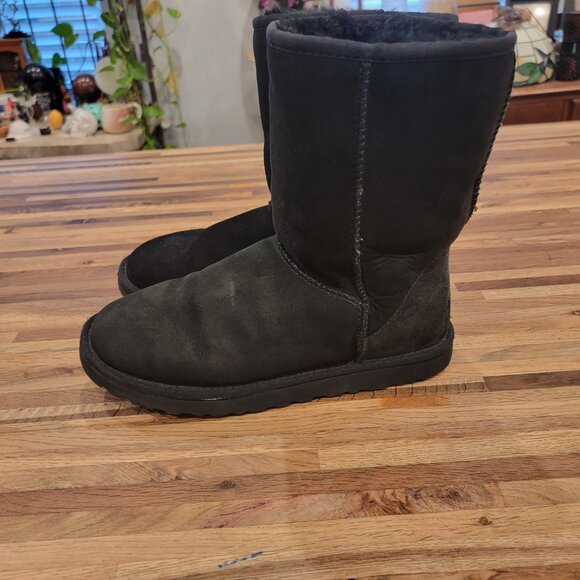 UGG Australia Classic Short II Woman's Boots Black Suede US Women Size 9 - Picture 4 of 16